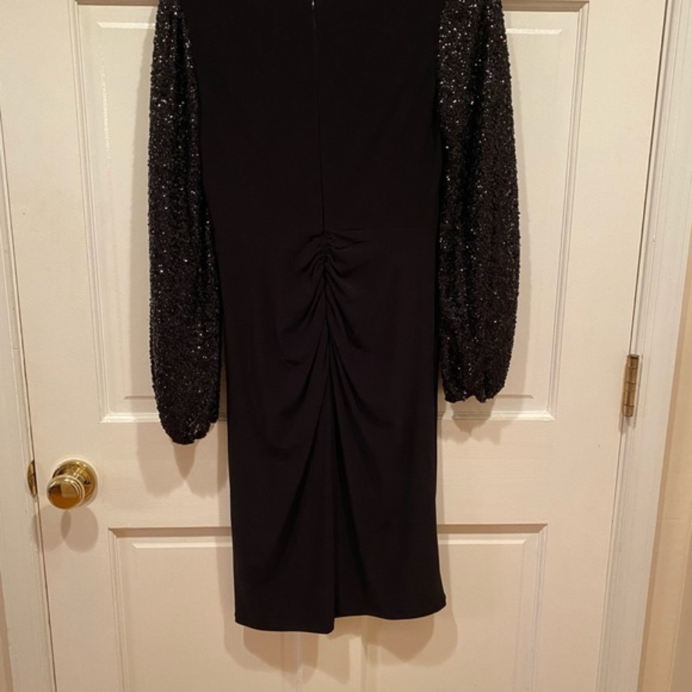 PRICE DROP!!! ADRIANNA PAPELL BLACK DRESS SEQUIN SLEEVES SIZE 4 - Picture 8 of 16